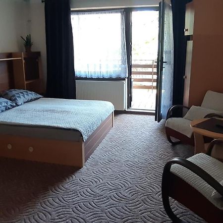 Max Apartment Liptovsky Mikulas Bagian luar foto